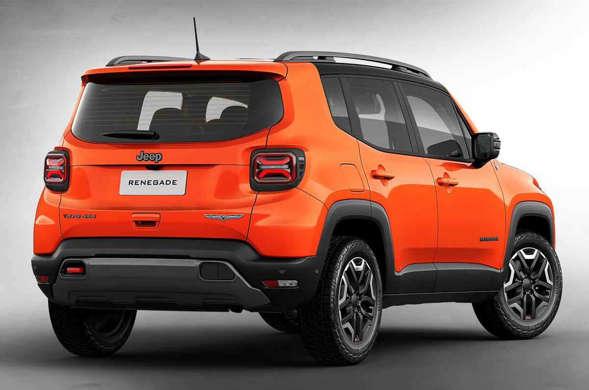 2022 Jeep Renegade rear quarter 